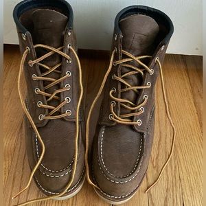 Red Wing Classic Moc Toes Size 9